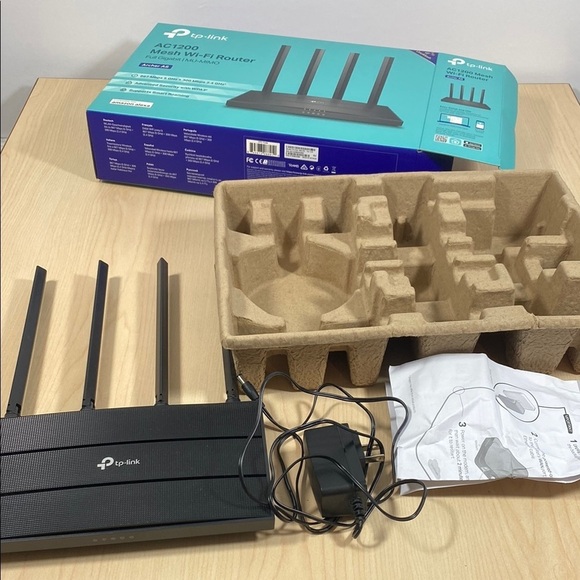 TP-Link AC1200 Mesh Wi-Fi Router - Picture 2 of 3